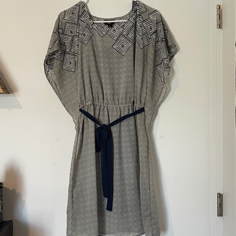 Mossimo Geometric Tie-Waist Sheer Overlay Dress Size Medium